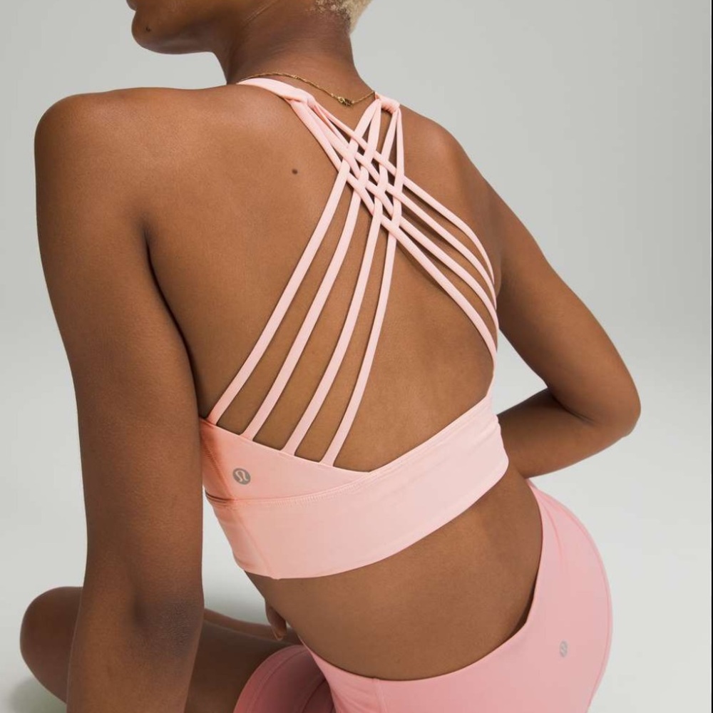 Lululemon free to be longline sports bra size 4